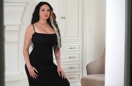 Latina bionda magra bello erotico fotografie